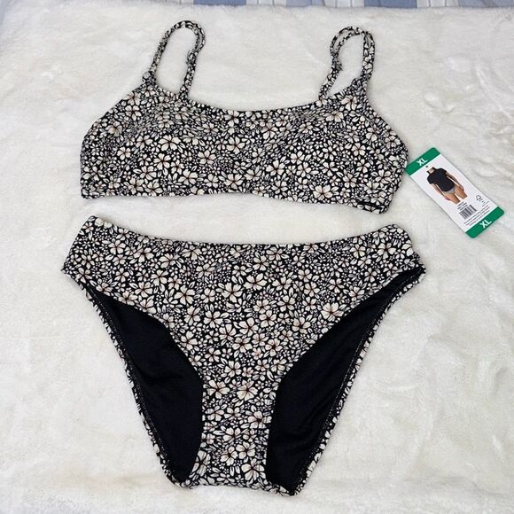 Hurley 2 Piece Bikini Top and Bottom Size XL - Picture 1 of 6